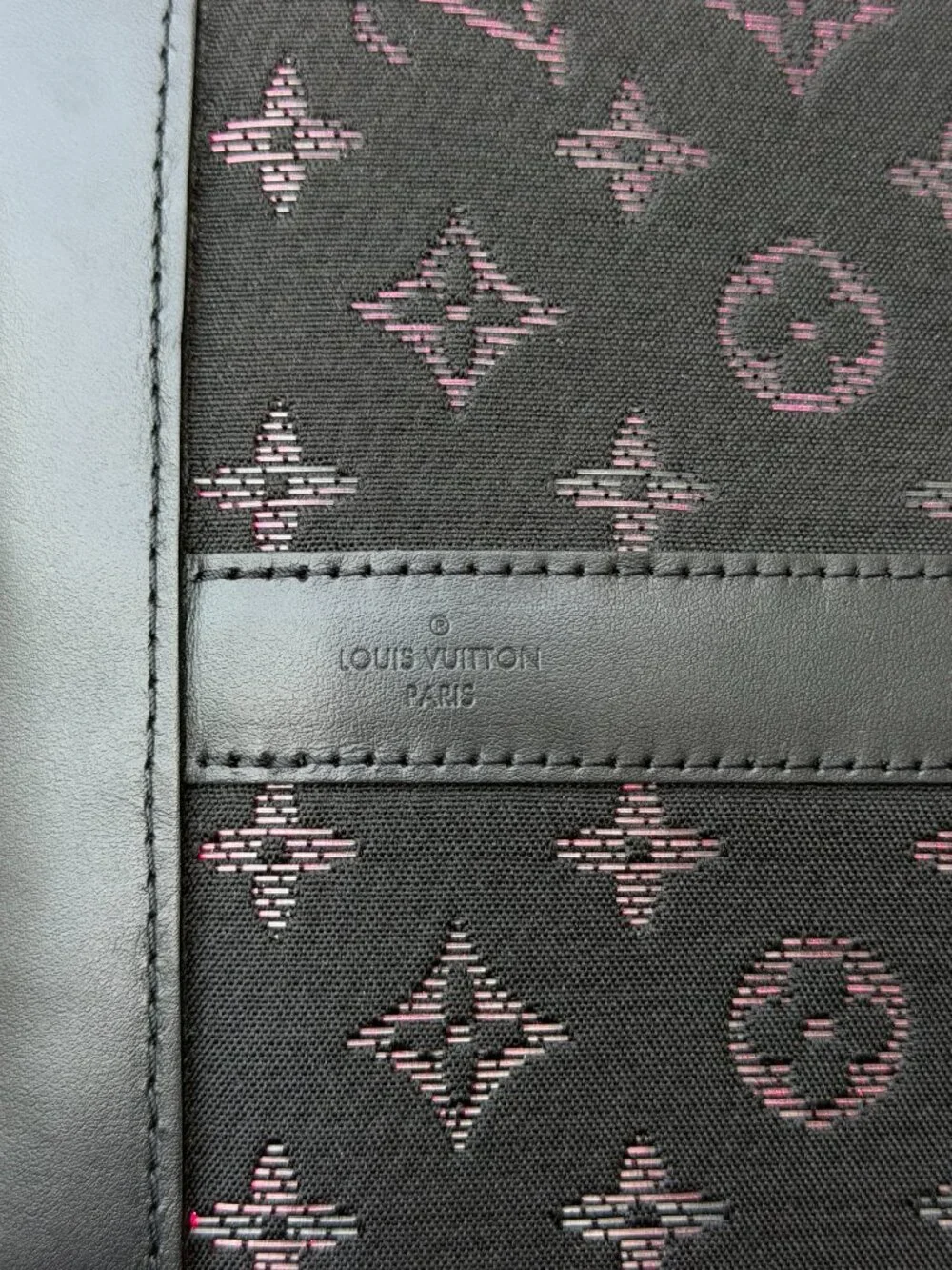Louis Vuitton size 50